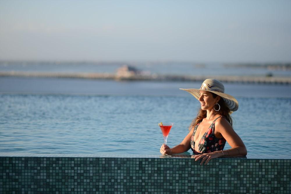 The Crystal Luxury Bay Resort Nusa Dua Nusa Dua  Exteriör bild