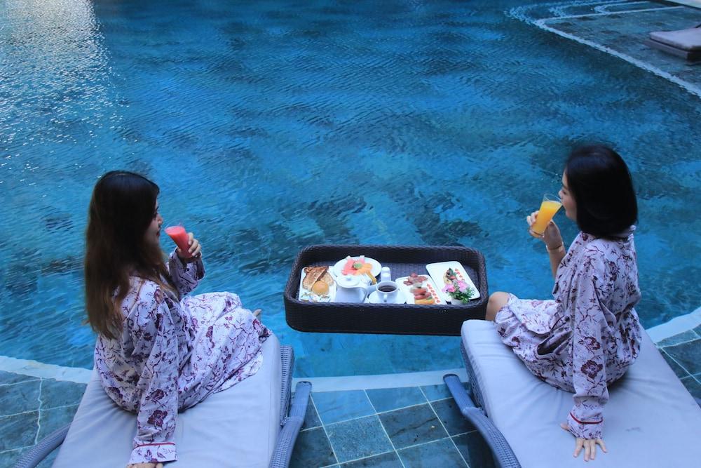 The Crystal Luxury Bay Resort Nusa Dua Nusa Dua  Exteriör bild