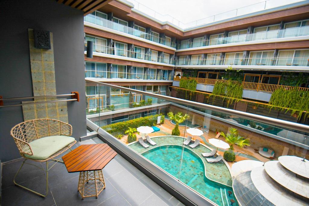 The Crystal Luxury Bay Resort Nusa Dua Nusa Dua  Exteriör bild