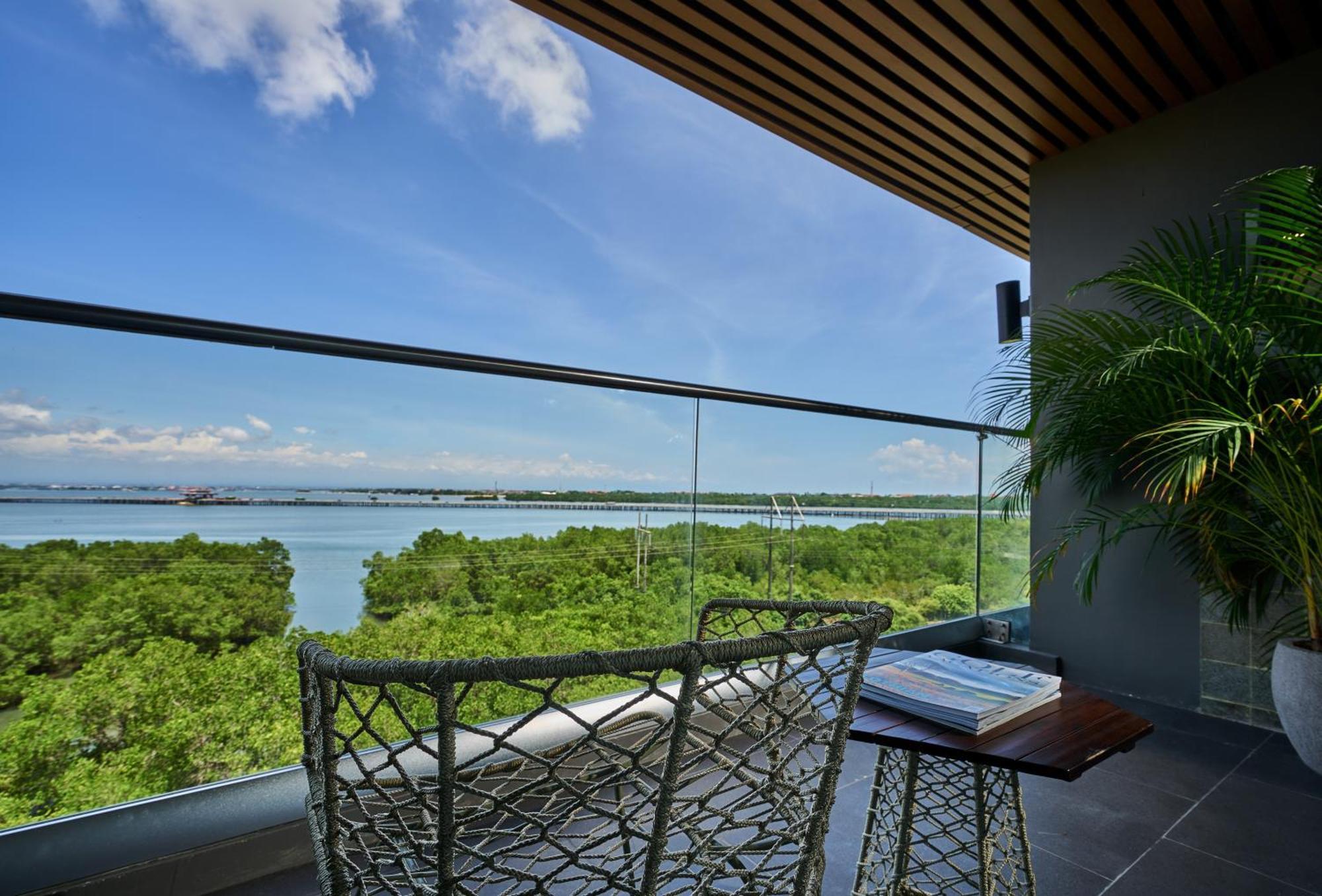 The Crystal Luxury Bay Resort Nusa Dua Nusa Dua  Exteriör bild